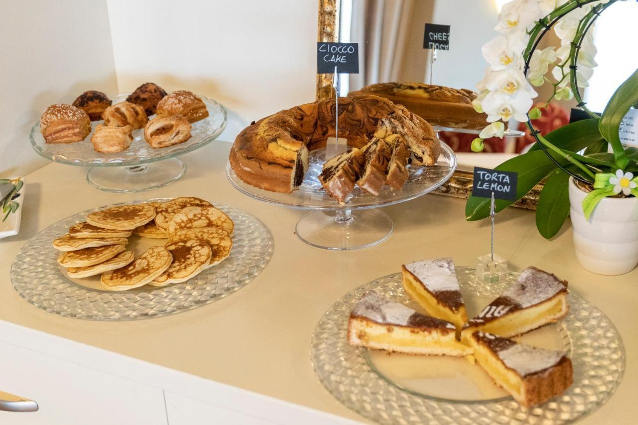 Hotel Nettuno Brenzone sul Garda Ngoại thất bức ảnh
