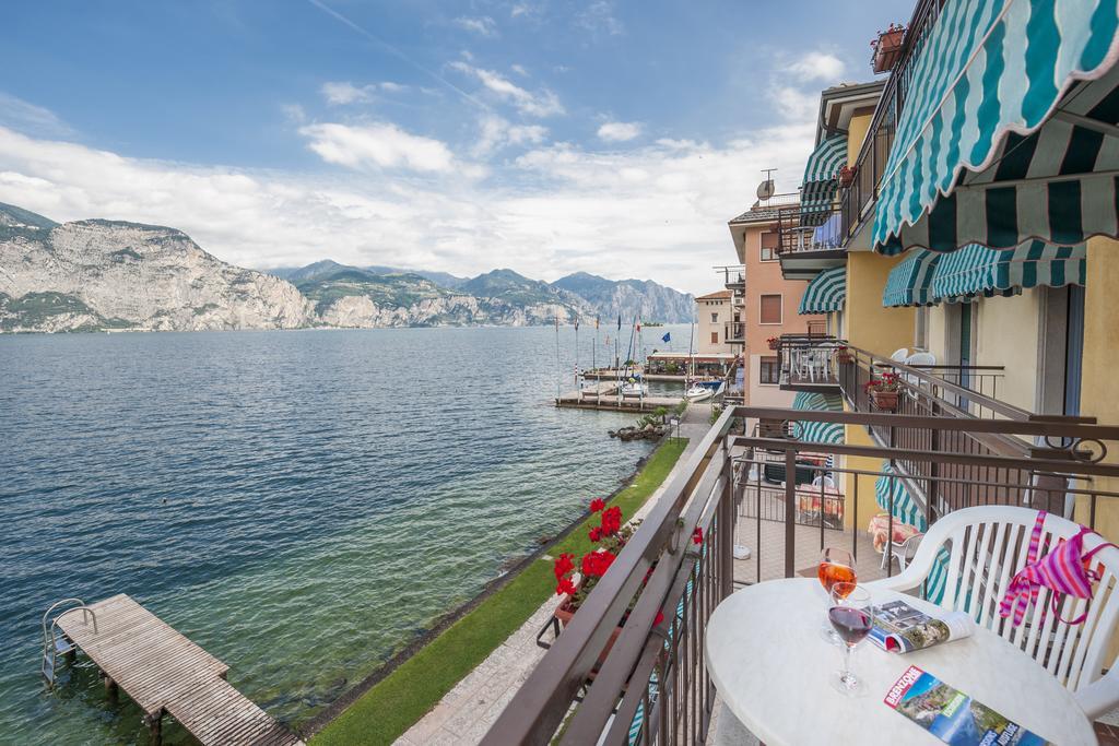 Hotel Nettuno Brenzone sul Garda Ngoại thất bức ảnh